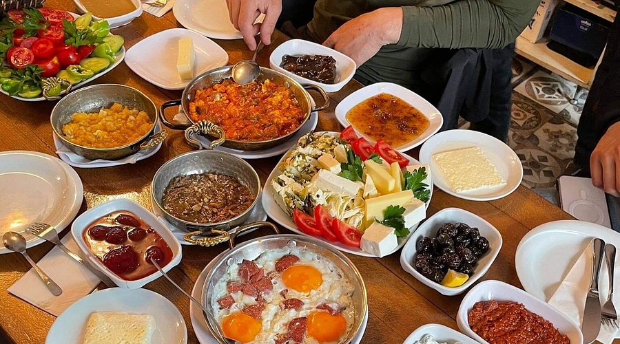 Serpme Kahvaltı